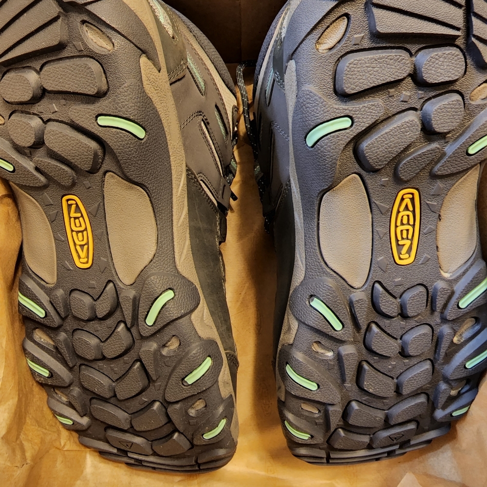 Keen Steens leather waterproof boot - women's size 8.5 - Picture 8 of 8